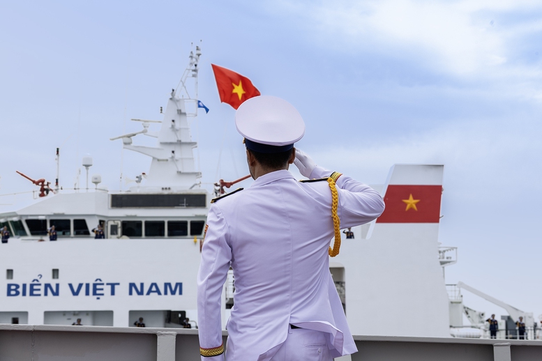 Chùm ảnh: Sức mạnh của lực lượng vũ trang trên biển