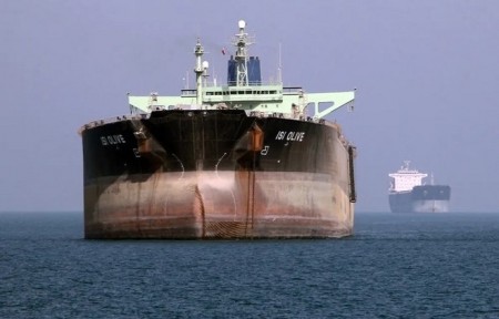 Mỹ trừng phạt mạng lưới buôn lậu dầu thô Iran