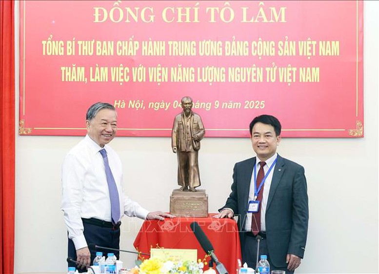 Tổng Bí thư Tô Lâm: Phát triển ứng dụng năng lượng nguyên tử phải là chiến lược lâu dài Tổng Bí thư Tô Lâm: Phát triển ứng dụng năng lượng nguyên tử phải là chiến lược lâu dài