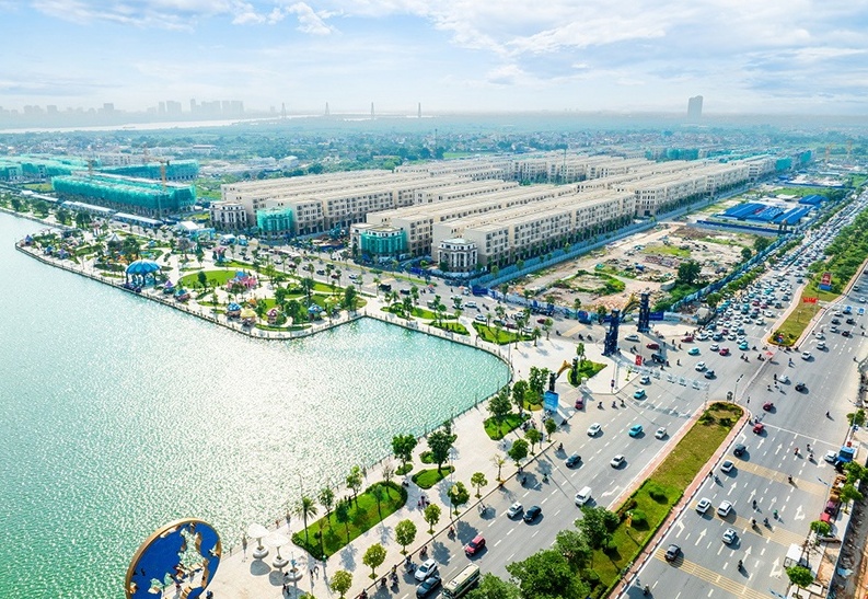 Gần 4 triệu người đổ về Thành phố Expo trong 6 ngày, nhà đầu tư đổ xô săn “gà đẻ trứng vàng” Boutique Gate