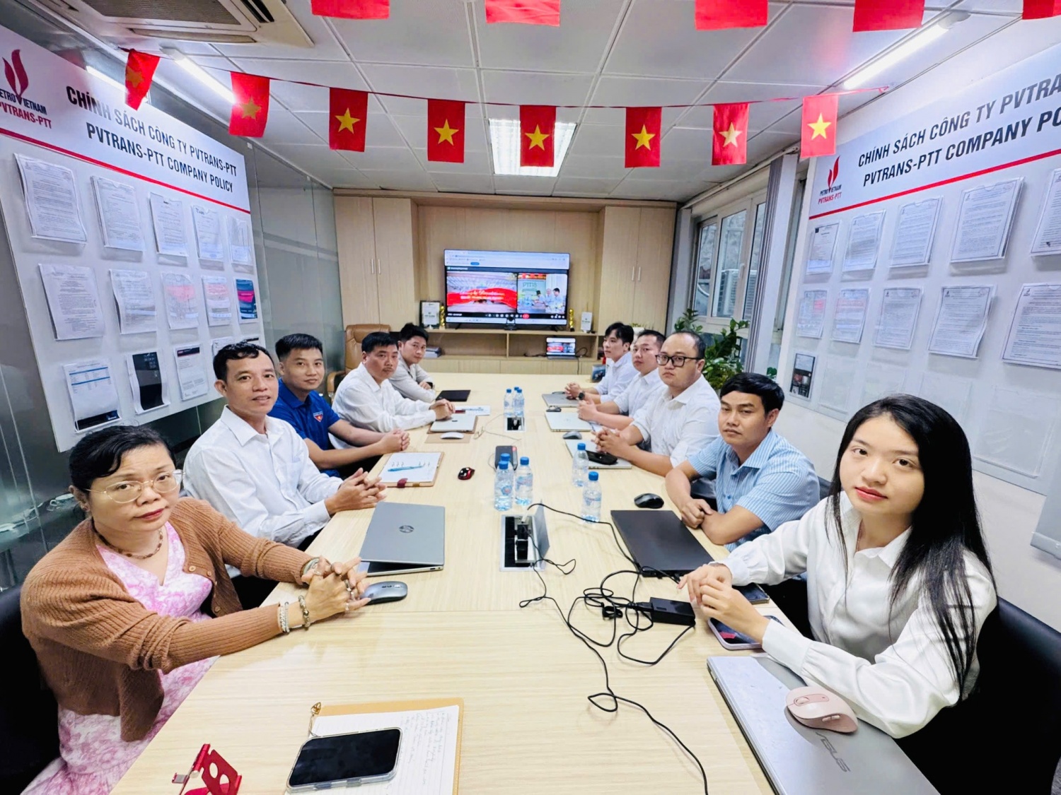 Các Chi bộ PVTrans tập trung đổi mới, tạo động lực hoàn thành mục tiêu 2025 Các Chi bộ PVTrans tập trung đổi mới, tạo động lực hoàn thành mục tiêu 2025