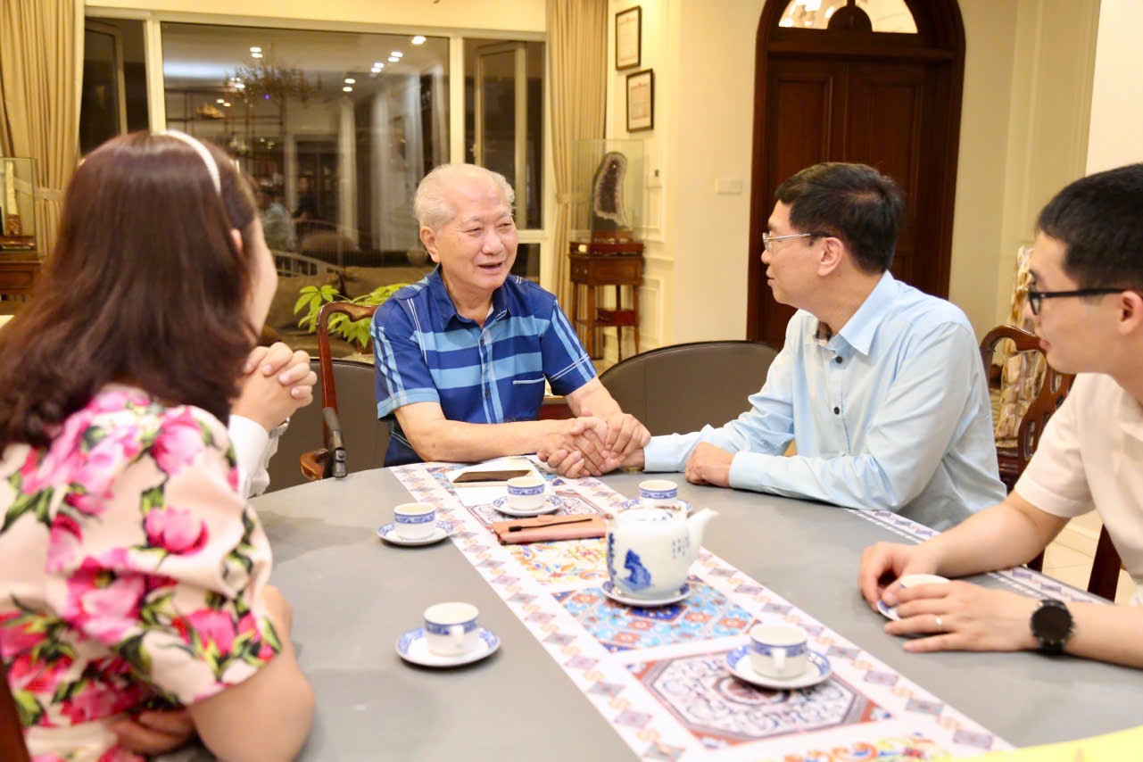 Lãnh đạo Petrovietnam tri ân sâu sắc tới các thế hệ lãnh đạo, người lao động qua các thời kỳ