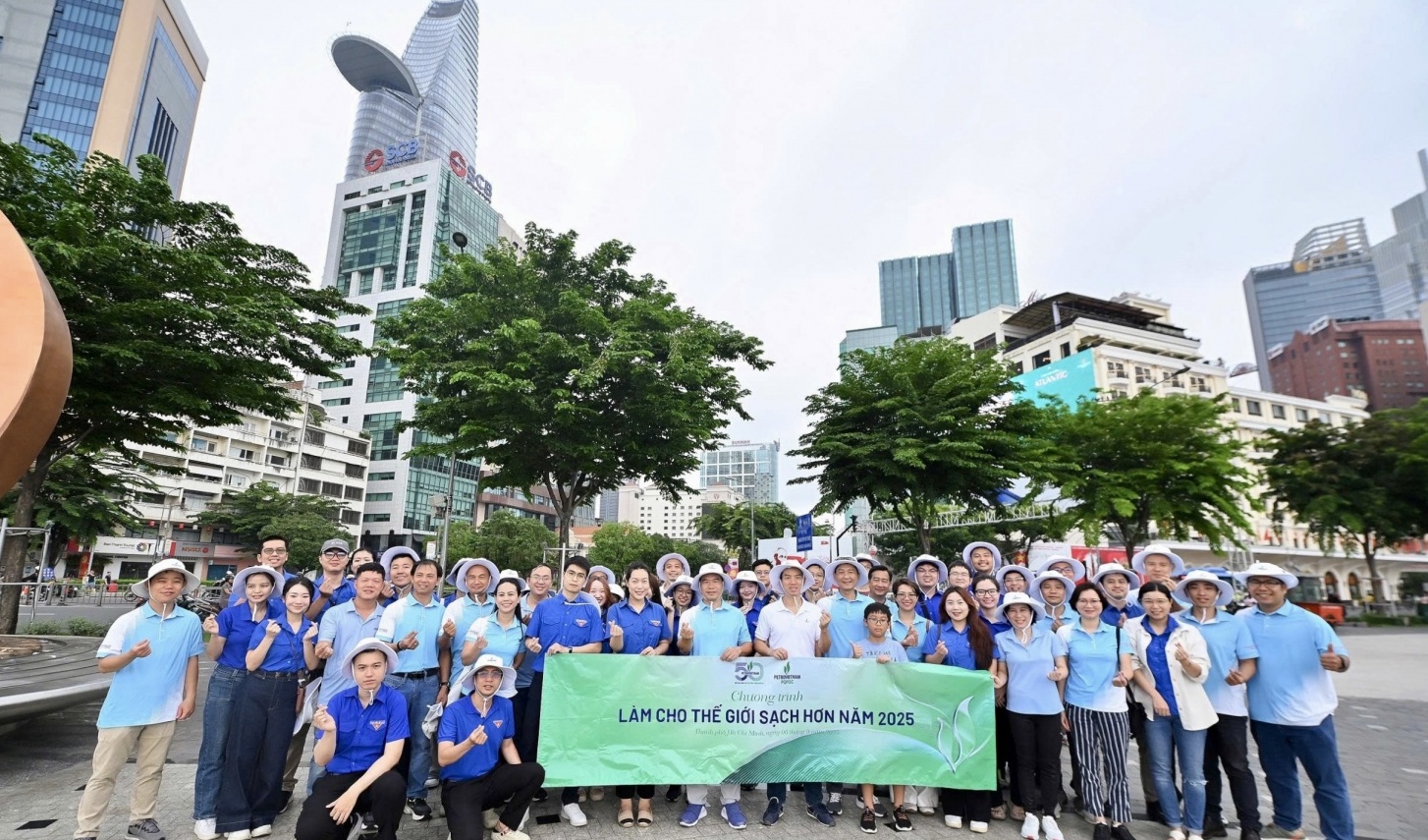 PQPOC chung tay “Làm cho thế giới sạch hơn”