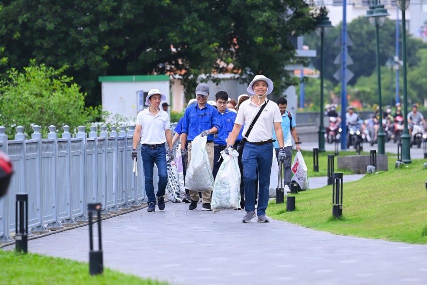PQPOC chung tay “Làm cho thế giới sạch hơn”