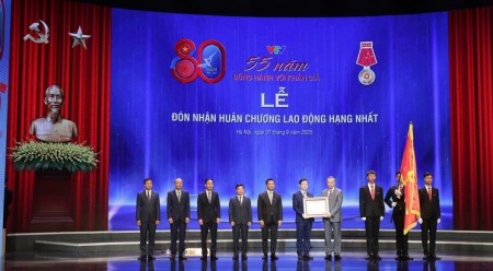 Tổng Bí thư Tô Lâm trao Huân chương Lao động hạng Nhất tặng Đài Truyền hình Việt Nam