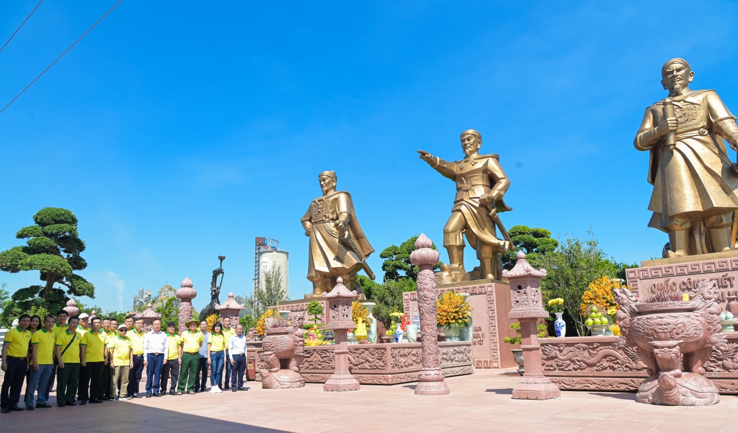 [Chùm ảnh] Hội CCB Petrovietnam tham quan Khu di tích Bạch Đằng Giang, ôn lại lịch sử hào hùng dân tộc