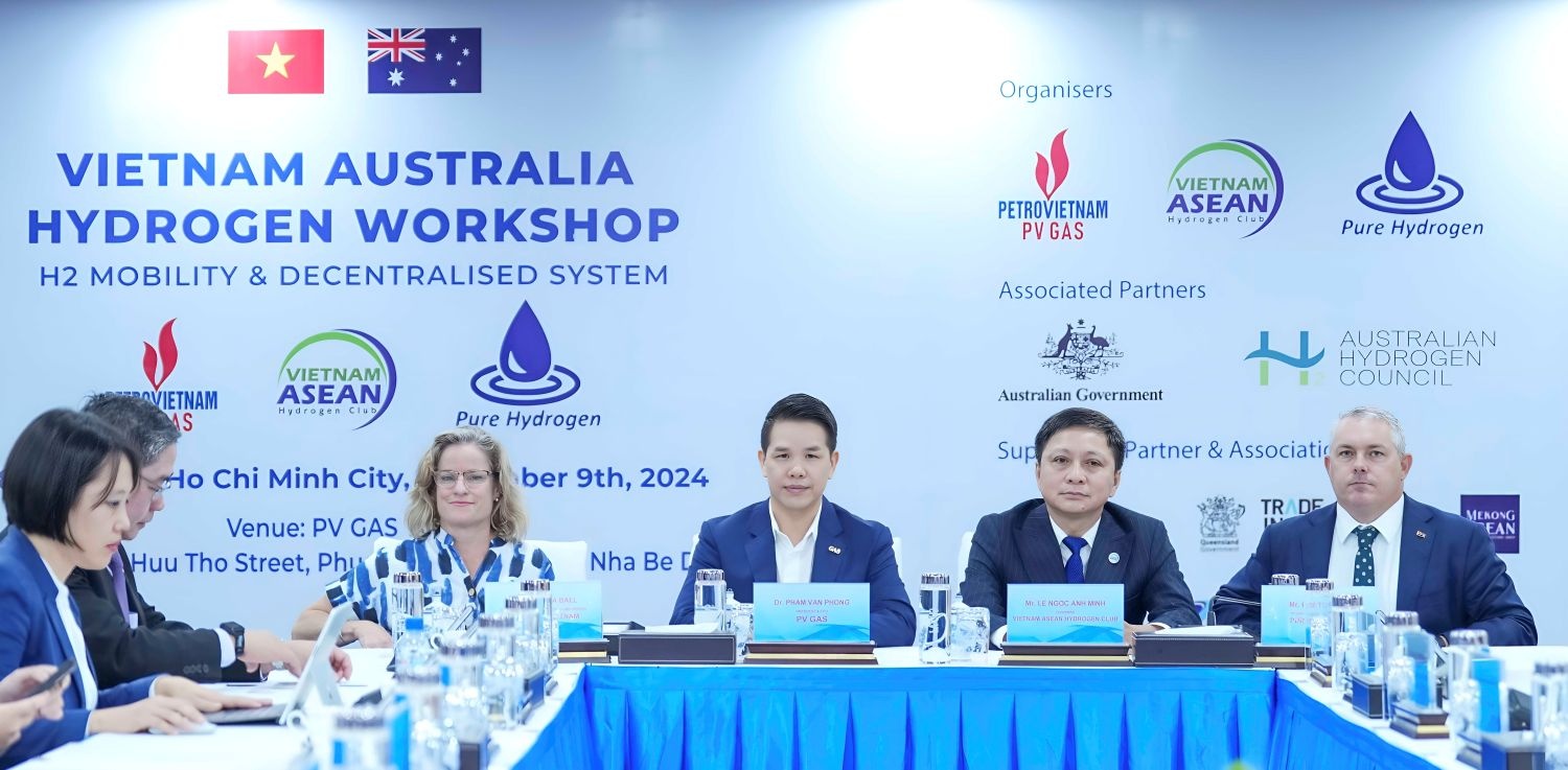 Petrovietnam phấn đấu doanh thu quốc tế đạt 30%, hướng tới mục tiêu Fortune Global 500 Petrovietnam phấn đấu doanh thu quốc tế đạt 30%, hướng tới mục tiêu Fortune Global 500