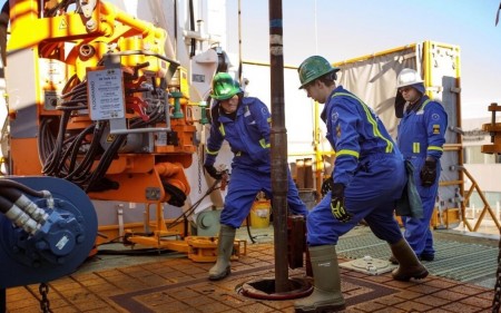 Một năm “ngược gió” của dầu đá phiến Mỹ