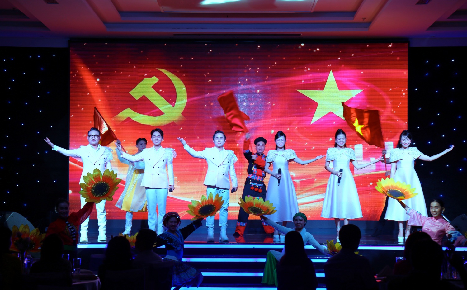 Mái ấm nghĩa tình của người lao động Petrovietnam Mái ấm nghĩa tình của người lao động Petrovietnam