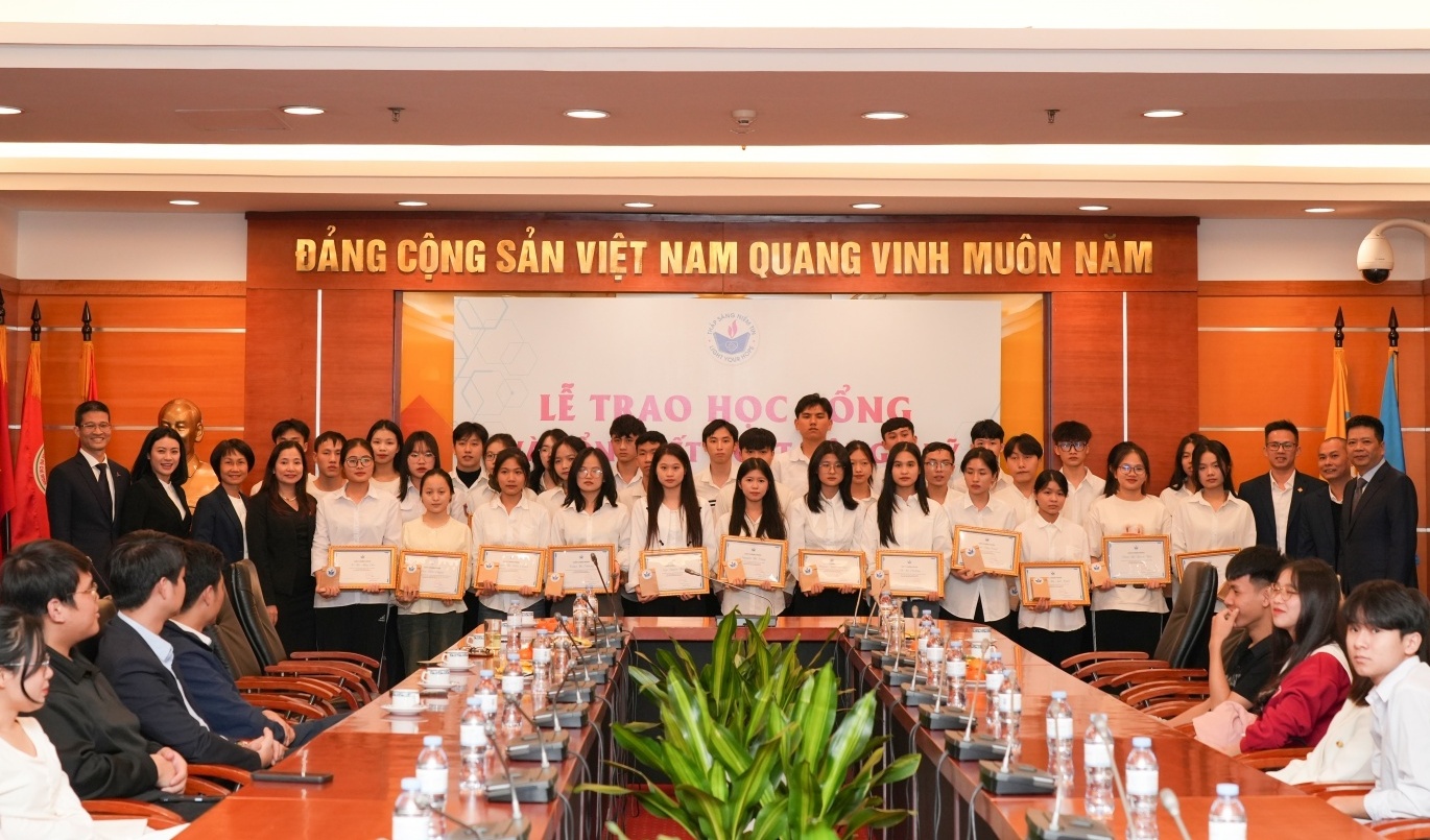 Petrovietnam nâng cấp, mở rộng Quỹ Thắp Sáng Niềm Tin, tiếp tục đẩy mạnh ASXH trong giáo dục
