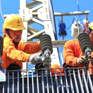 Giá điện: Cần chia sẻ và công bằng