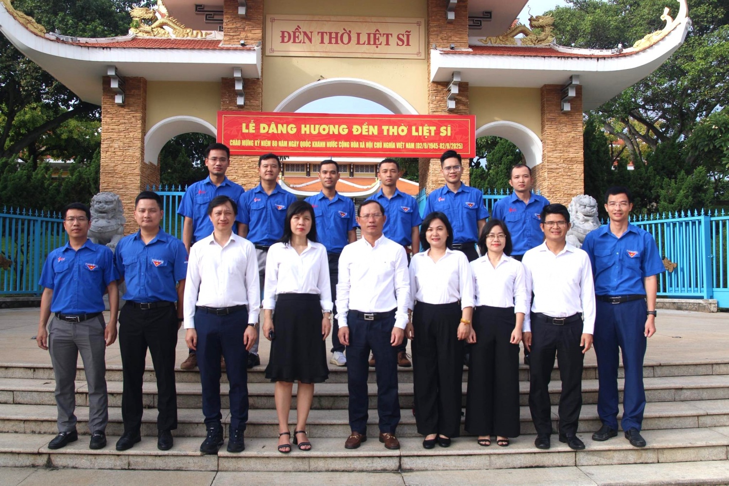 Tập thể PV GAS VUNG TAU bày tỏ niềm tự hào, xúc động và lời tri ân sâu sắc đối với thế hệ cha anh Tập thể PV GAS VUNG TAU bày tỏ niềm tự hào, xúc động và lời tri ân sâu sắc đối với thế hệ cha anh