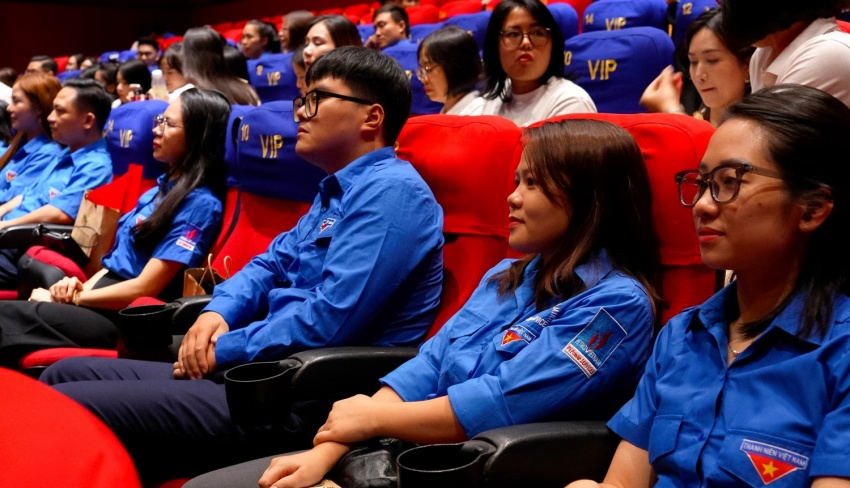 Đoàn Thanh niên Petrovietnam tham dự chương trình sinh hoạt chính trị qua bộ phim “Mưa đỏ”