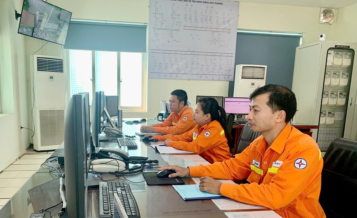 EVNNPT đảm bảo truyền tải điện an toàn, liên tục, ổn định trong 8 tháng năm 2025