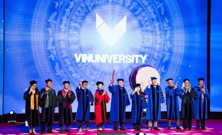 VinUni khai giảng khóa 6, ra mắt tân hiệu trưởng và dàn lãnh đạo tinh hoa