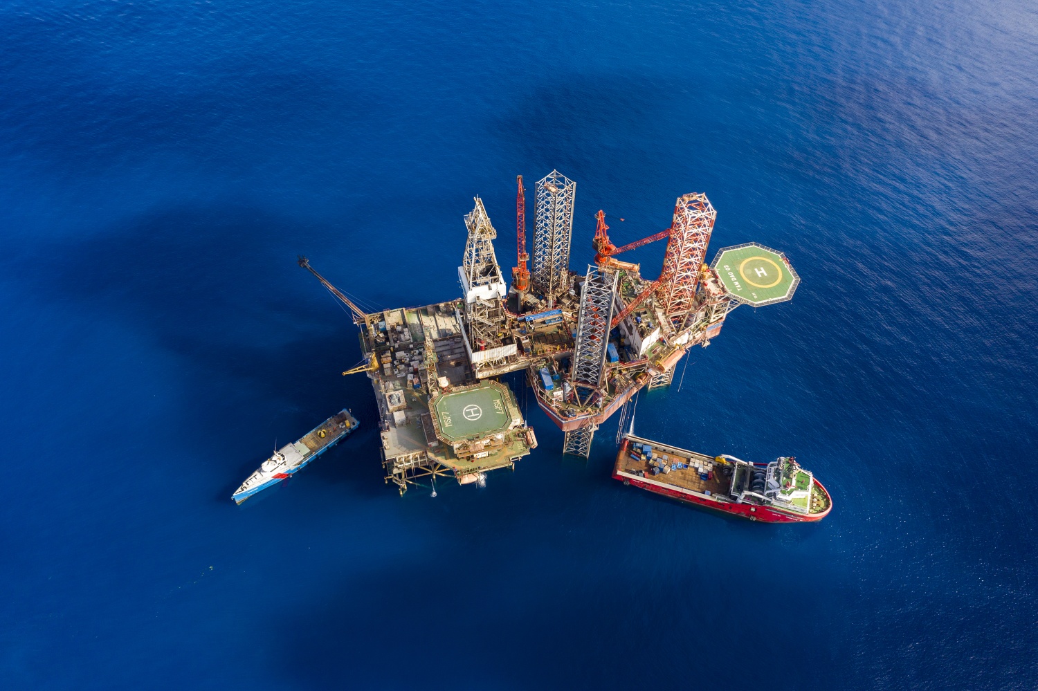 Petrovietnam – Tầm vóc “người anh cả”