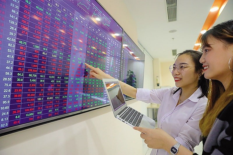 Bổ sung loạt quy định mới, Chính phủ tăng cường bảo vệ nhà đầu tư chứng khoán