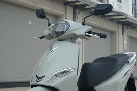 Sức hút khó cưỡng của VinFast Feliz: Giá tốt hiếm có, tầm vận hành 262 km, thiết kế 2 pin độc đáo