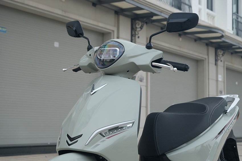 Sức hút khó cưỡng của VinFast Feliz: Giá tốt hiếm có, tầm vận hành 262 km, thiết kế 2 pin độc đáo