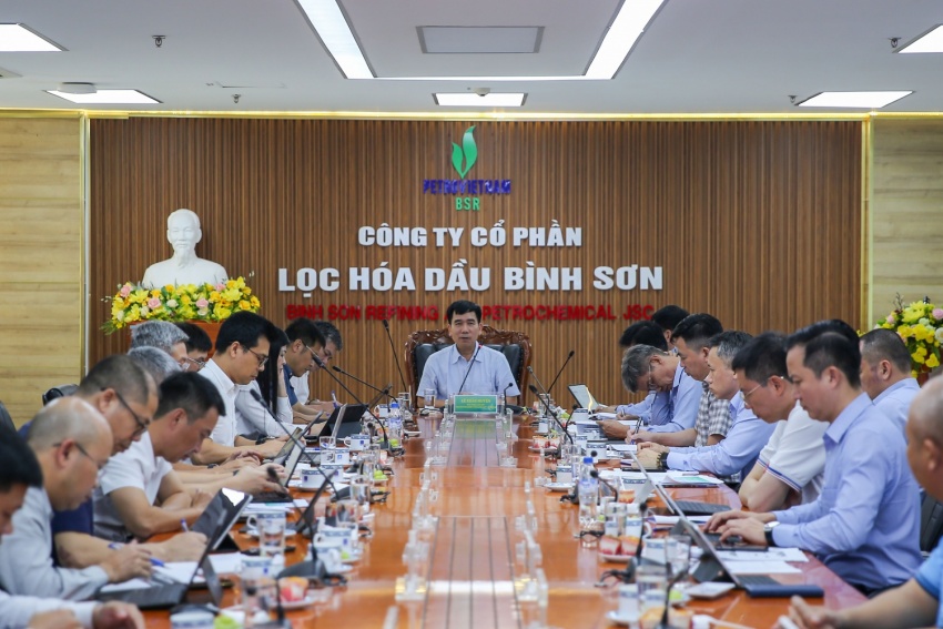 Petrovietnam working session with BSR: Reviewing 8-month business results 2025 and outlining strategic directions for the next phase Petrovietnam working session with BSR: Reviewing 8-month business results 2025 and outlining strategic directions for the next phase