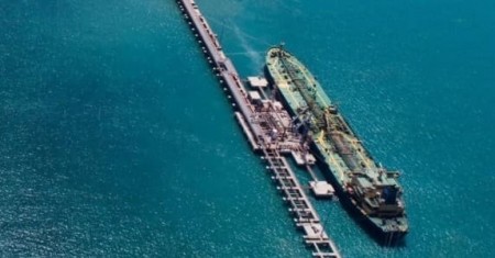 Vì sao Ukraine cắt giảm nhập khẩu dầu diesel từ Ấn Độ?