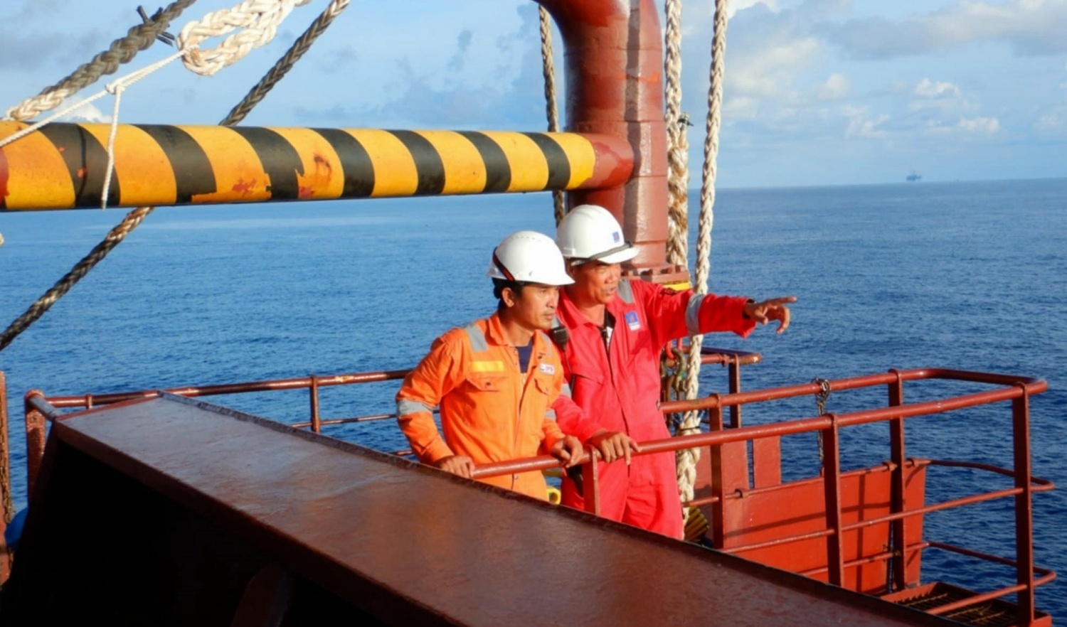 Bản lĩnh người lao động Petrovietnam giữa trùng khơi