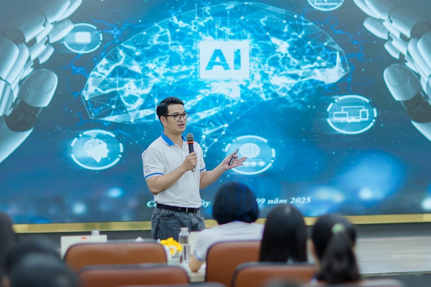 PV GAS CA MAU xây dựng mô hình “Tổ chức học tập” thông qua Diễn đàn Văn hóa doanh nghiệp 2025 PV GAS CA MAU xây dựng mô hình “Tổ chức học tập” thông qua Diễn đàn Văn hóa doanh nghiệp 2025