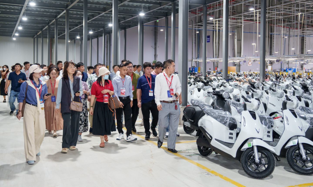 600 nhà phân phối VinFast đồng lòng nhất trí bán 1,5 triệu xe máy điện trong năm 2026- Ảnh 2. 600 nhà phân phối VinFast đồng lòng nhất trí bán 1,5 triệu xe máy điện trong năm 2026- Ảnh 2.