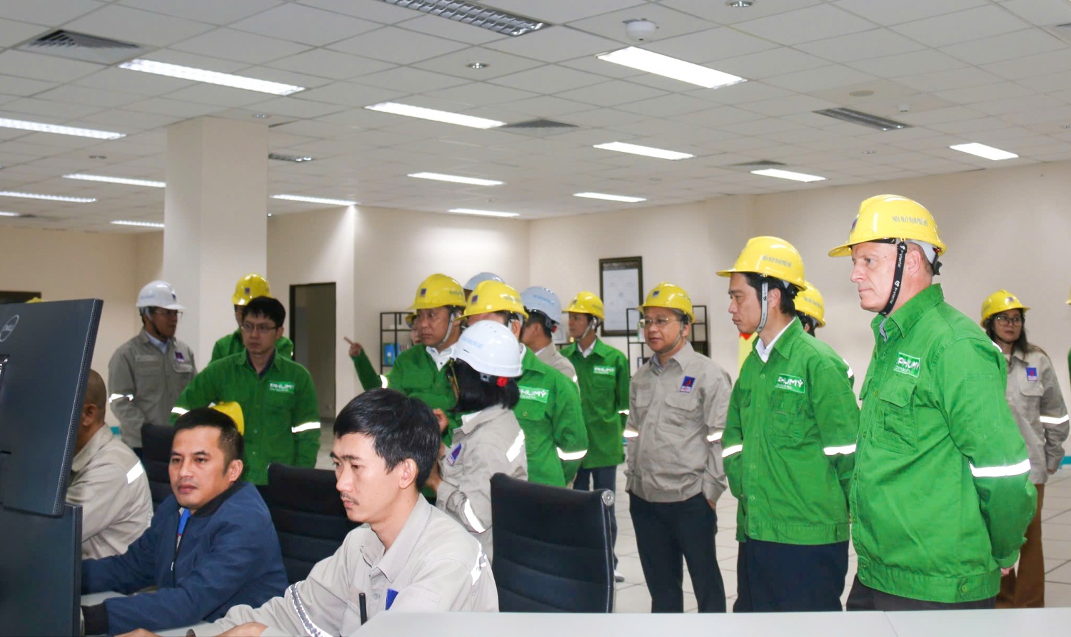 PVFCCo – Phú Mỹ và NSRP thiết lập hợp tác chiến lược trong lĩnh vực hóa chất PVFCCo – Phú Mỹ và NSRP thiết lập hợp tác chiến lược trong lĩnh vực hóa chất