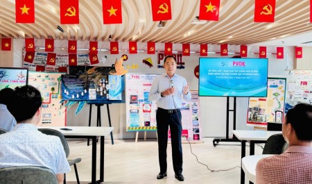 PVOIL: Sôi nổi cuộc thi Báo tường “50 năm – Tự hào Petrovietnam”