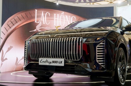 Những chi tiết xa xỉ bậc nhất trên Lạc Hồng 900 LX