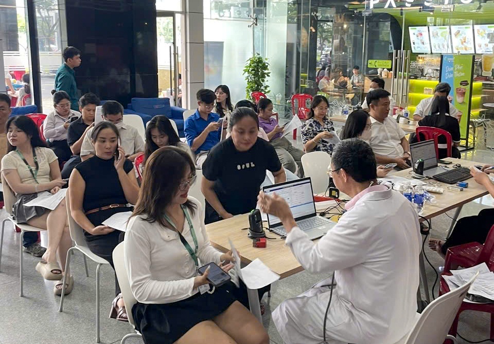 Đoàn PVEP hiến máu tình nguyện: Giọt máu hồng – Trao niềm hy vọng Đoàn Thanh niên PVEP hiến máu tình nguyện: Giọt máu hồng - Trao niềm hy vọng