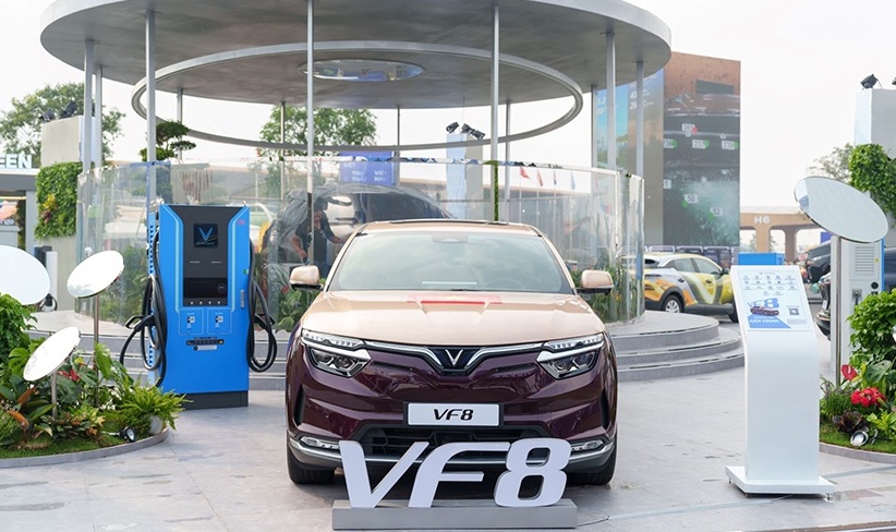 VinFast VF 8: SUV điện 5 chỗ giá được khách hàng Việt đánh giá “đáng mua số 1” phân khúc