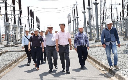 Tập trung nguồn lực để đóng điện máy biến áp 220kV Trạm biến áp 500kV Đức Hòa trước ngày 10/10/2025