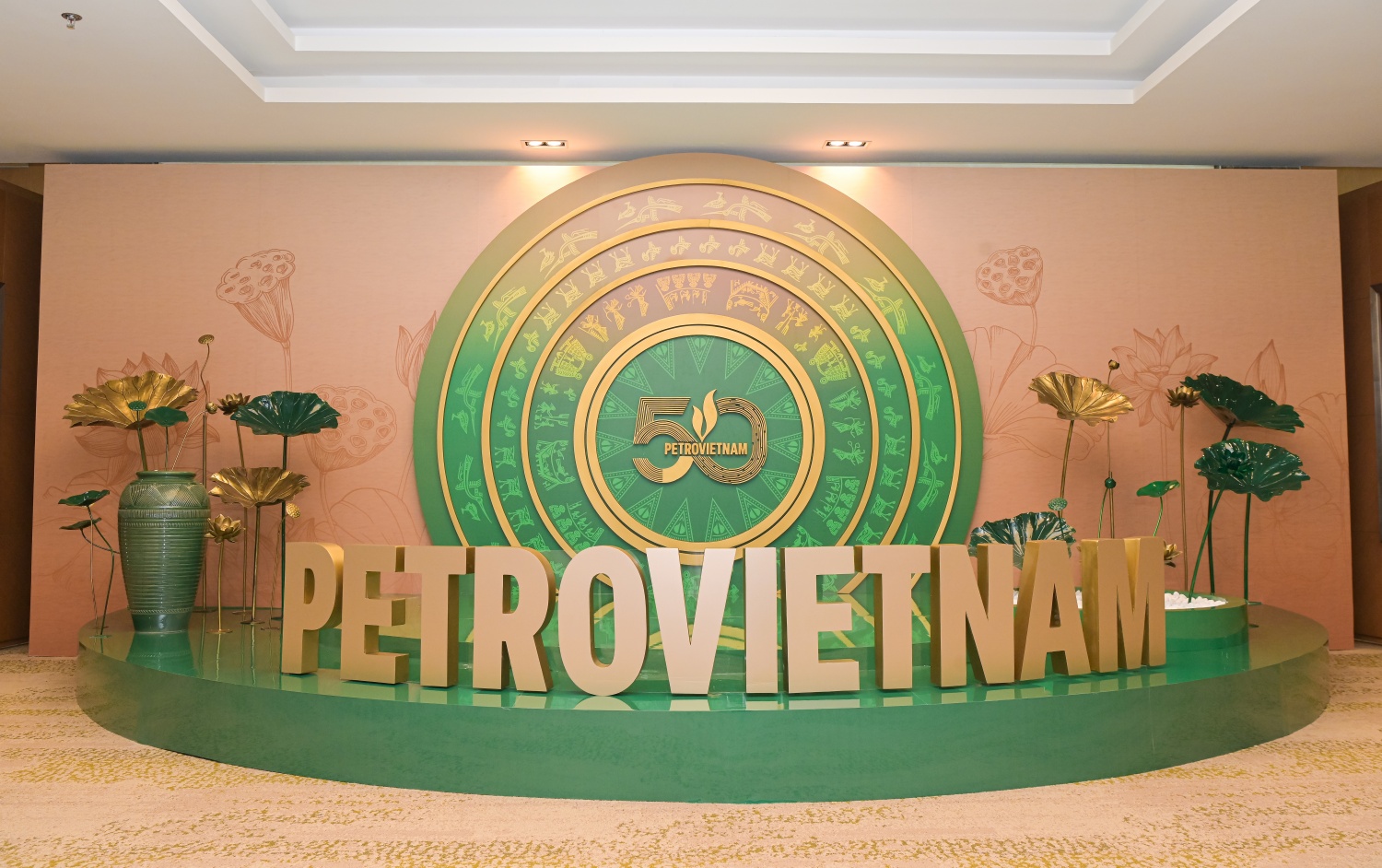 Đếm ngược đến chương trình kỷ niệm 50 năm thành lập Petrovietnam Đếm ngược đến chương trình kỷ niệm 50 năm thành lập Petrovietnam