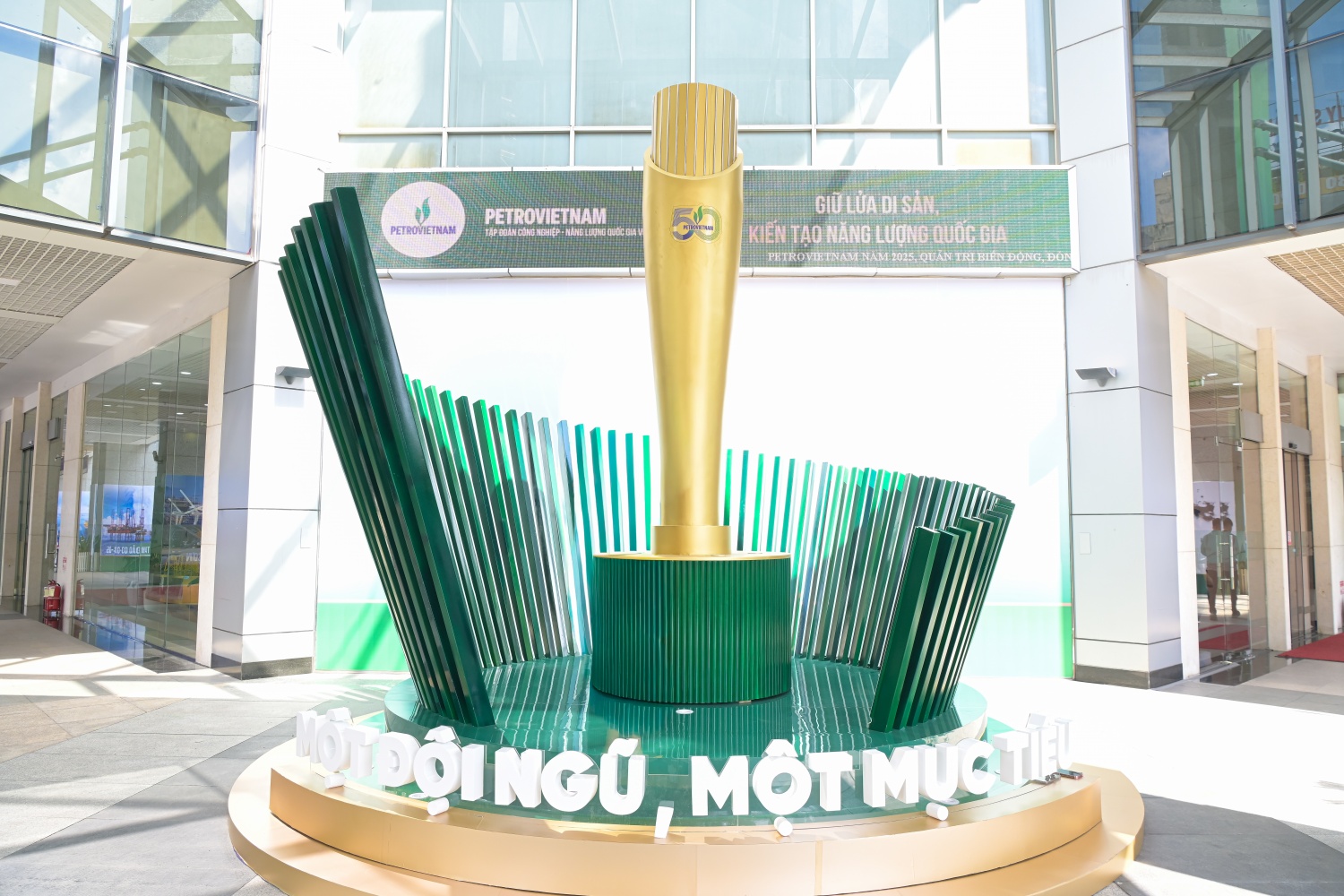 Đếm ngược đến chương trình kỷ niệm 50 năm thành lập Petrovietnam Đếm ngược đến chương trình kỷ niệm 50 năm thành lập Petrovietnam