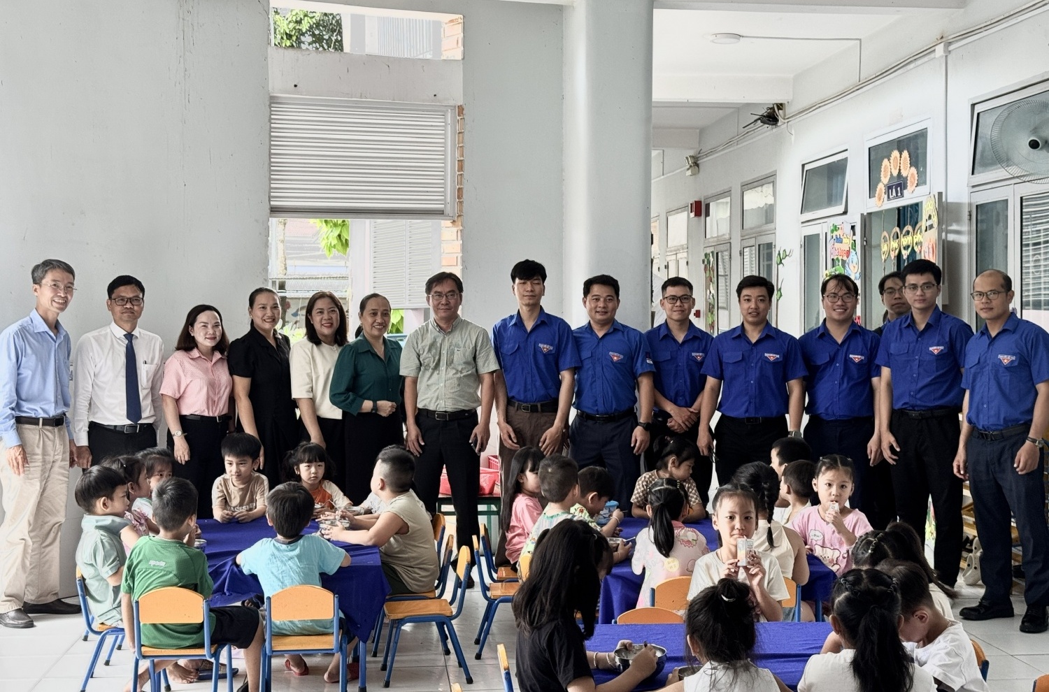 PV Power NT trao tặng trang thiết bị dạy học cho Trường Mầm non Phước Long và Long Thọ