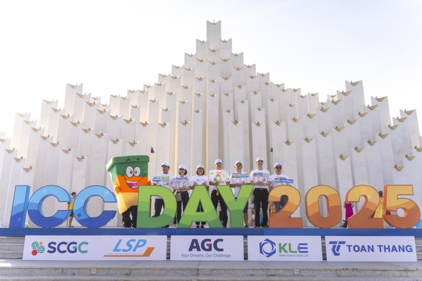 Hơn 600 tình nguyện viên tham gia làm sạch bờ biển Vũng Tàu