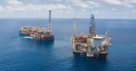 Vì sao Exxon Mobil tiếp tục mở rộng khai thác dầu khí?