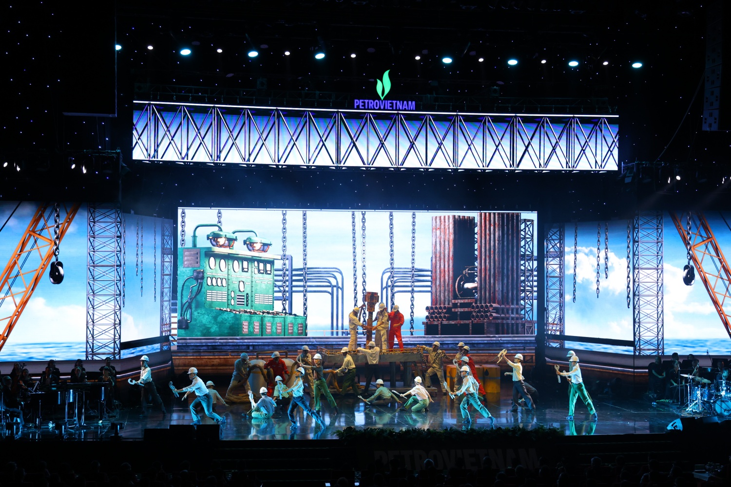 [Chùm ảnh] Tổng Bí thư Tô Lâm dự Lễ kỷ niệm 50 năm thành lập Petrovietnam