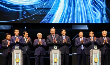 Petrovietnam khởi động chương trình xây dựng 100 phòng thực hành STEM Innovation