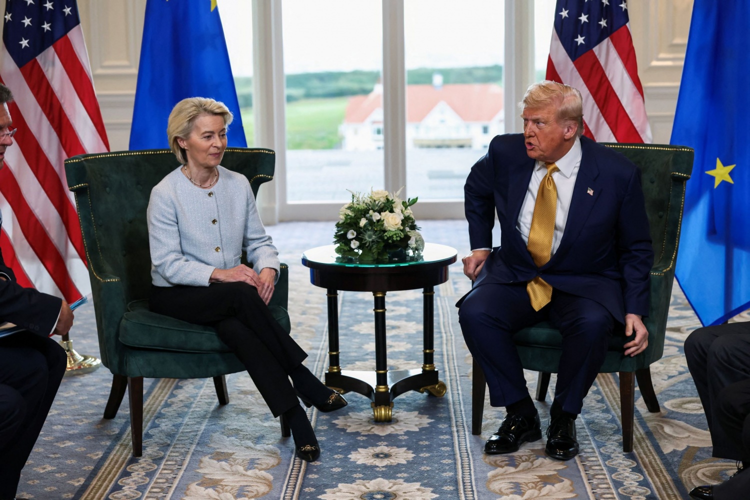 Châu Âu đề xuất trừng phạt các công ty Trung Quốc mua dầu Nga Châu Âu đề xuất trừng phạt các công ty Trung Quốc mua dầu Nga