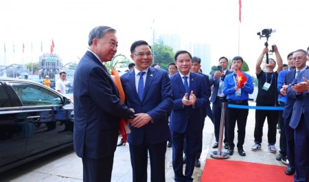 General Secretary To Lam attends the 50th anniversary of Petrovietnam's founding