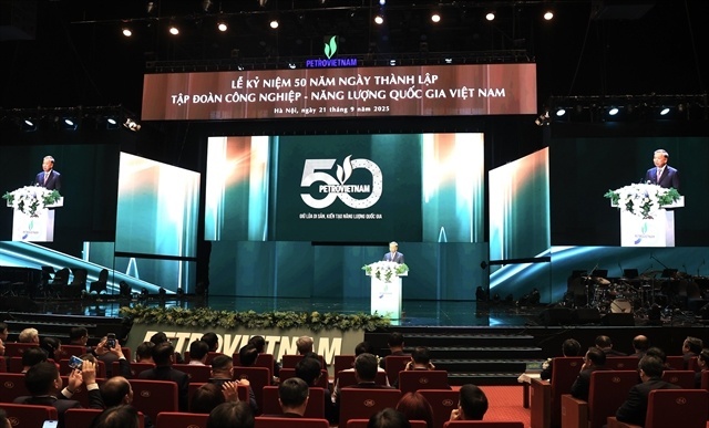 Petrovietnam asked to continue leading nation’s industrialisation, modernisation
