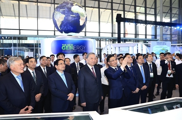 Petrovietnam asked to continue leading nation’s industrialisation, modernisation