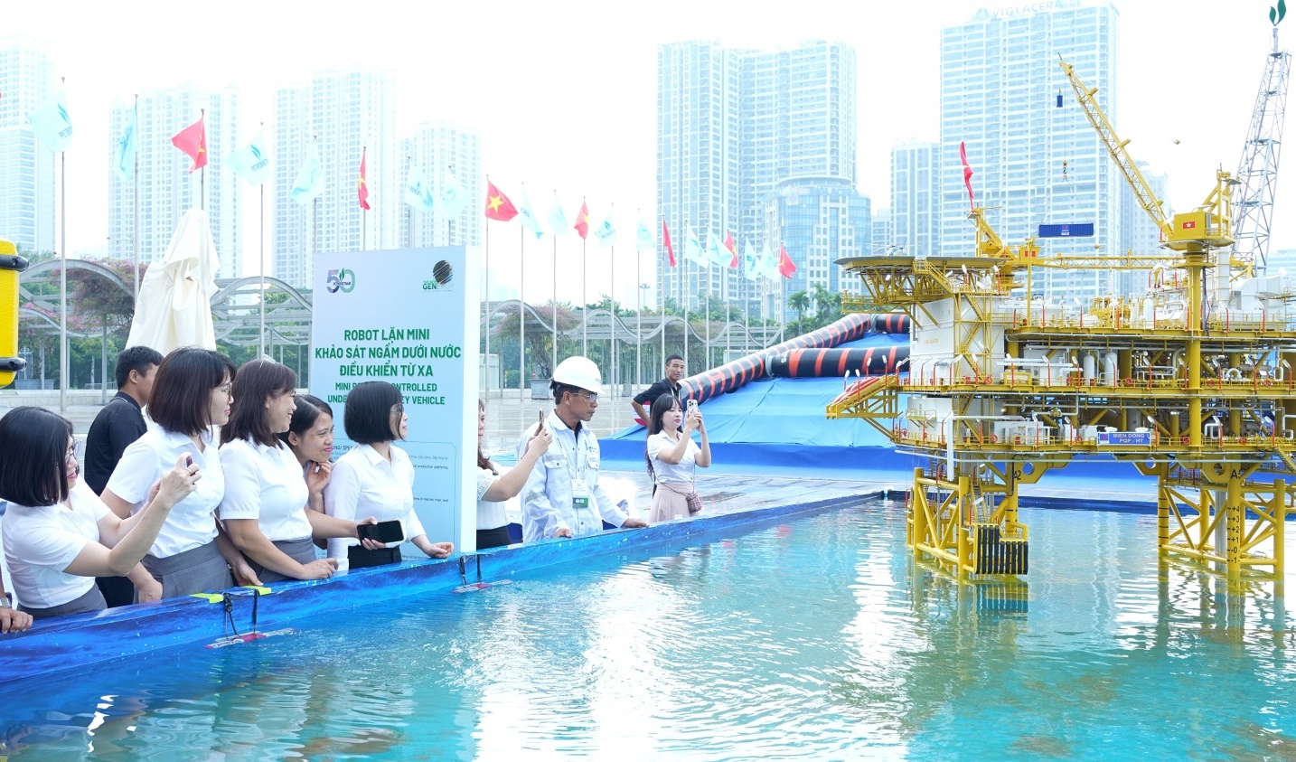 [VIDEO] Triển lãm Khoa học, Công nghệ “The New Genergy” thu hút đông đảo khách tham quan
