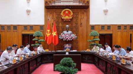 Thủ tướng: Kinh tế nhà nước phải phát huy vai trò dẫn dắt, kết nối