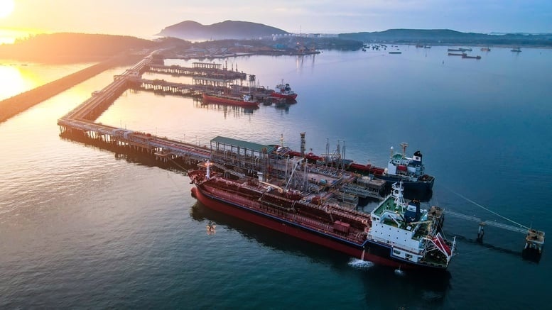 Petrovietnam: 50 years of energy creation, affirming its role as a pillar of the national economy Petrovietnam: 50 years of energy creation, affirming its role as a pillar of the national economy