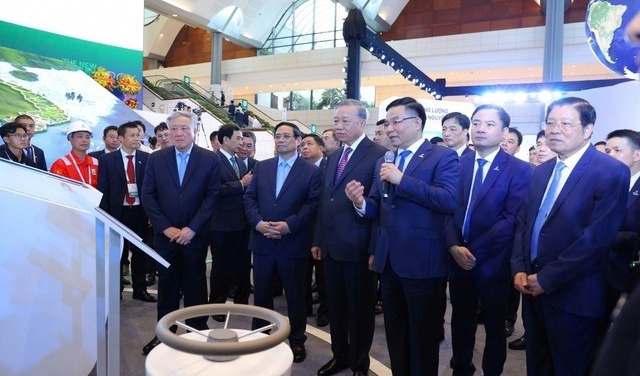 General Secretary To Lam urges Petrovietnam to take pioneering role in energy transition