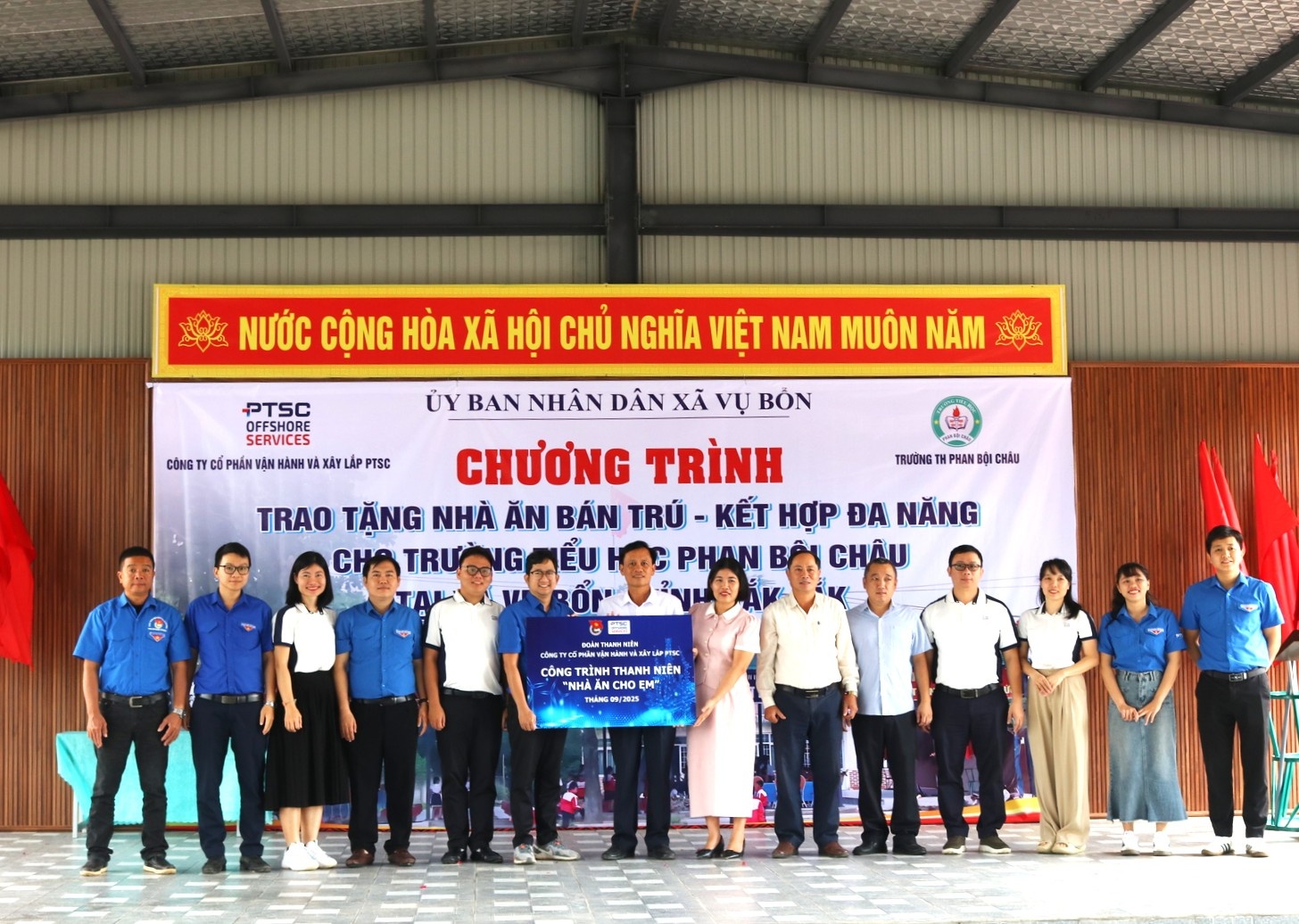 Đoàn Thanh niên POS trao tặng nhà ăn bán trú cho trường tiểu học vùng cao